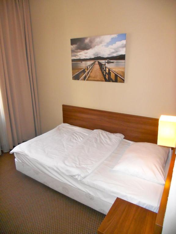 Hotel Srodmiejski Zielona Gora  Room photo