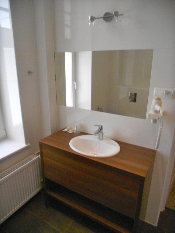 Hotel Srodmiejski Zielona Gora  Room photo